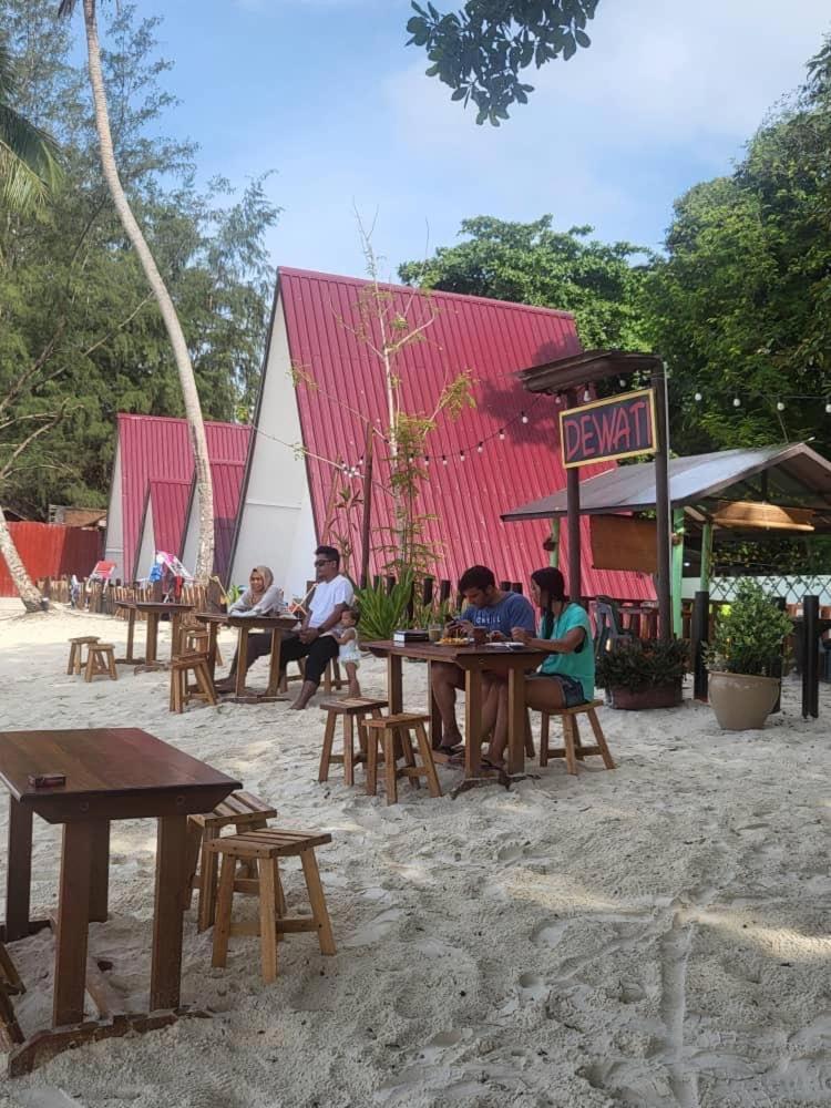 Dewati Roomstay B&B Lang Tengah エクステリア 写真