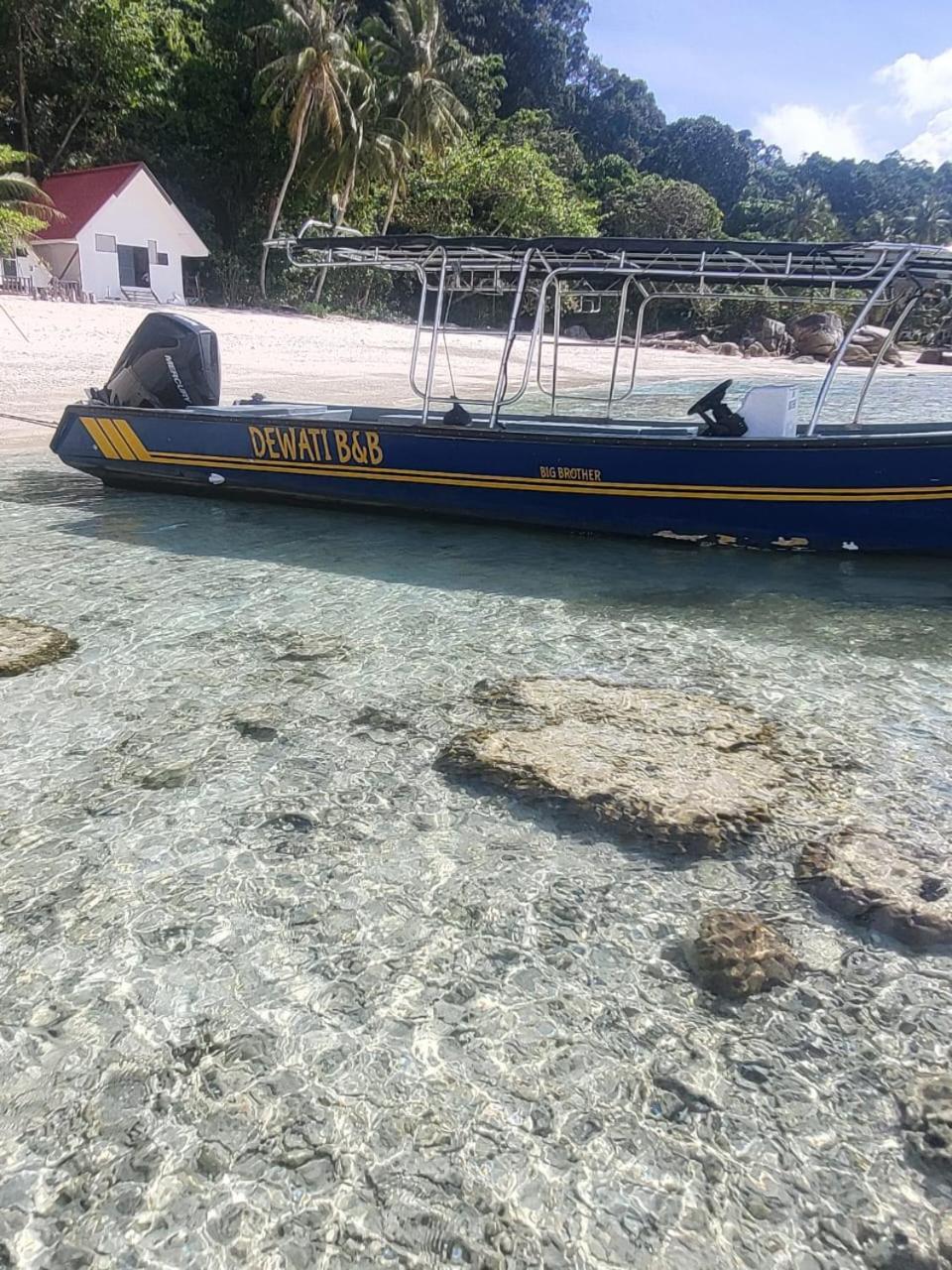 Dewati Roomstay B&B Lang Tengah エクステリア 写真