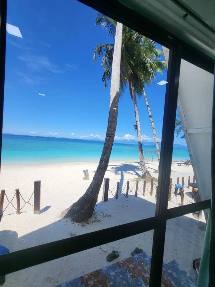 Dewati Roomstay B&B Lang Tengah エクステリア 写真