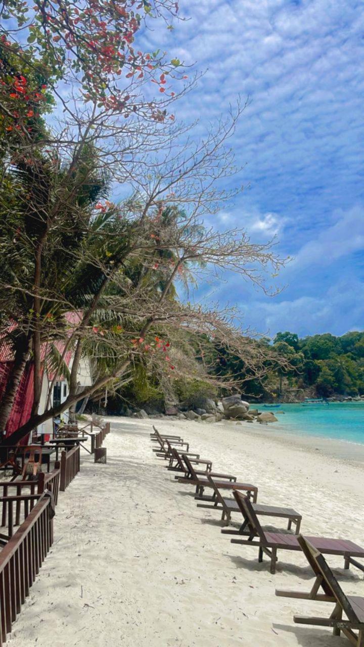 Dewati Roomstay B&B Lang Tengah エクステリア 写真